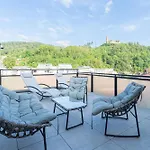 Lit Living - Luxury Penthouse - Box Spring Weinheim