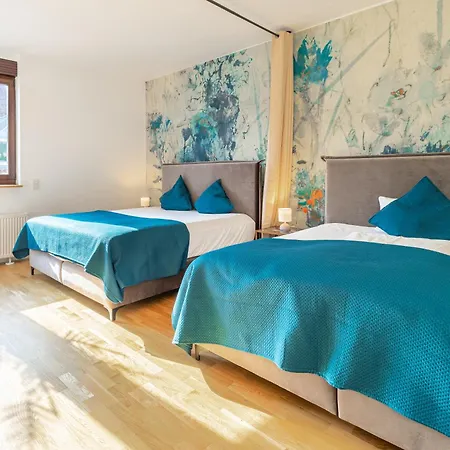 Lit Living - Luxury Penthouse - Box Spring Weinheim