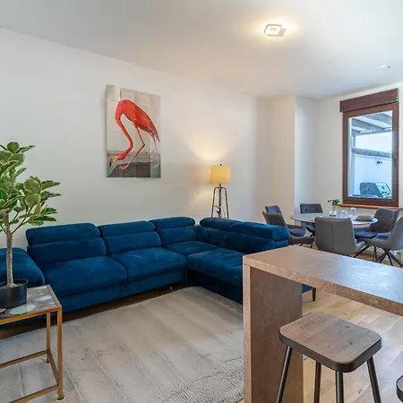 Apartment Lit Living - Luxury Penthouse - Box Spring Weinheim