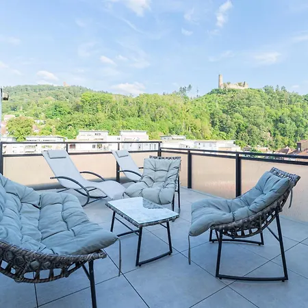 Lit Living - Luxury Penthouse - Box Spring Вайнхайм