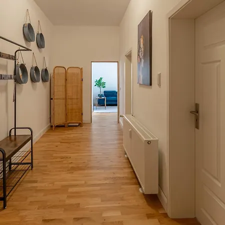 Lit Living - Luxury Penthouse - Box Spring