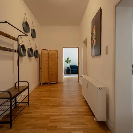 Апартаменты Lit Living - Luxury Penthouse - Box Spring *